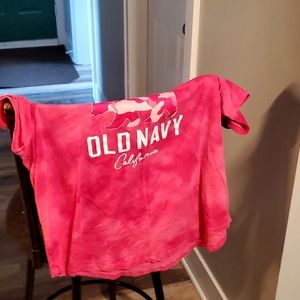 Old Navy T-shirt
